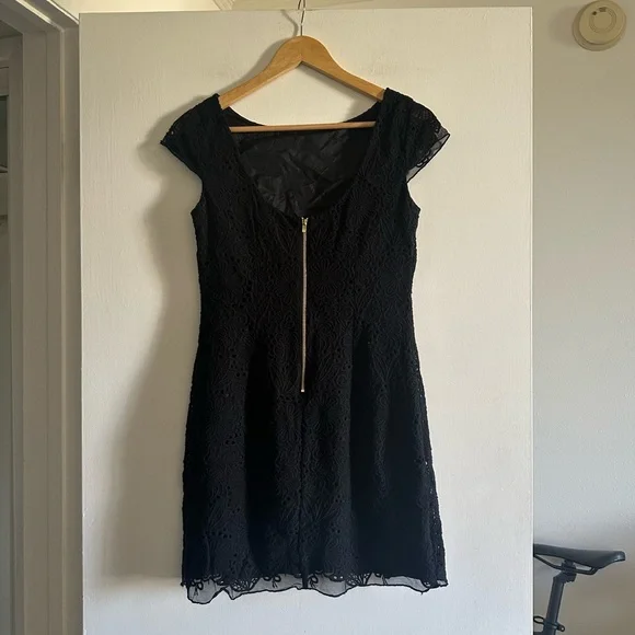 Lilly Pulitzer Black Lace Overlay Jeanette Mini Dress size 2 EUC - Picture 7 of 11